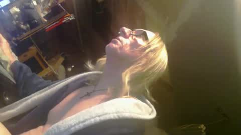 Snapshot of handyman5303 chatting on 02-28-25, 02:31 Handystudman online show from 02-28-25, 02:31