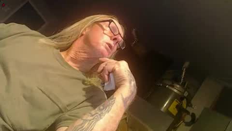 Snapshot of handyman5303 chatting on 11-22-25, 10:47 Handystudman online show from 11-22-25, 10:47