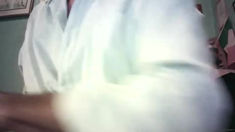 Snapshot of handymanforyou177322 chatting on 09-25-25, 09:29 handymanforyou177322 online show from 09-25-25, 09:29