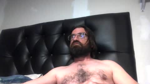 Snapshot of handywoody chatting on 05-22-26, 04:08 handywoody online show from 05-22-26, 04:08