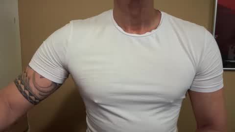 Snapshot of hankmoody6 chatting on 12-18-24, 08:53 hanky online show from 12-18-24, 08:53