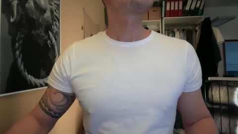 Snapshot of hankmoody6 chatting on 01-28-25, 10:34 hanky online show from 01-28-25, 10:34