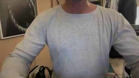 Snapshot of hankmoody6 chatting on 01-31-25, 04:59 hanky online show from 01-31-25, 04:59