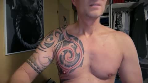 Snapshot of hankmoody6 chatting on 02-07-25, 02:47 hanky online show from 02-07-25, 02:47