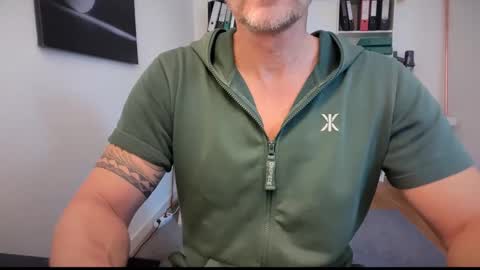 Snapshot of hankmoody6 chatting on 10-14-25, 11:00 hanky online show from 10-14-25, 11:00