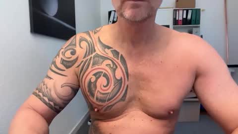 Snapshot of hankmoody6 chatting on 11-03-25, 09:21 hanky online show from 11-03-25, 09:21