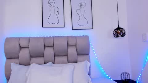 hanna__evans_ online show from 02-03-26, 12:32