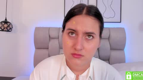 hanna__evans_ online show from 05-14-26, 11:28