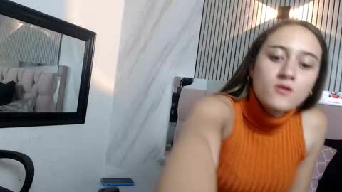 Hanna Palmer online show from 11-24-25, 12:27