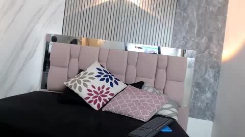 Hanna Palmer online show from 12-05-25, 11:41