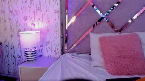  hanna  online show from 01-27-25, 01:59