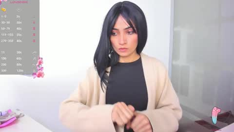 Sara online show from 02-08-26, 01:47