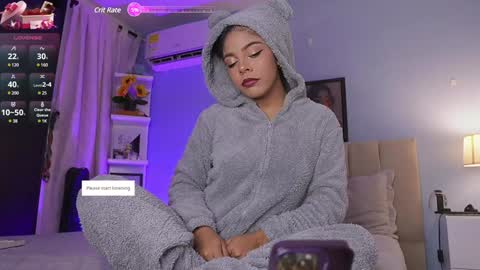 HANNA  online show from 01-13-25, 03:23