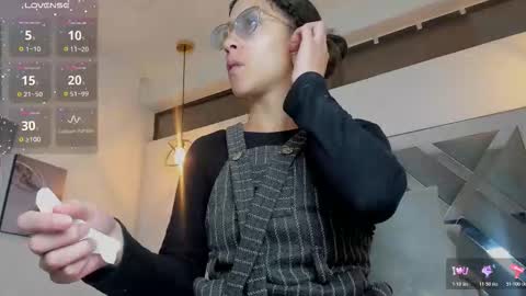 HANNA online show from 11-29-25, 01:47