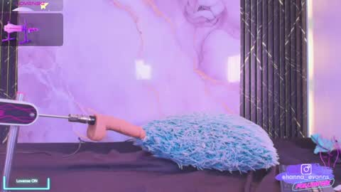 Snapshot of hanna_evanns_ chatting on 06-11-26, 12:32 Hanna online show from 06-11-26, 12:32