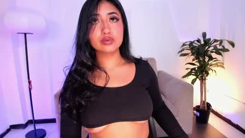 Snapshot of hanna_fost chatting on 06-30-26, 10:49 im Hanna online show from 06-30-26, 10:49