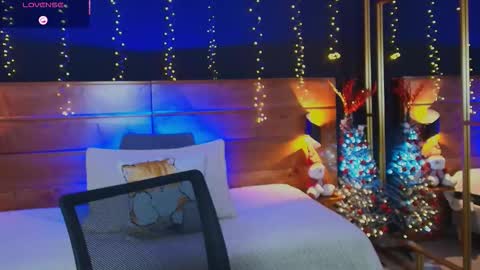 Hanna online show from 11-27-25, 02:57