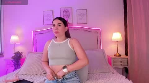 Hanna Klover online show from 06-17-26, 12:18