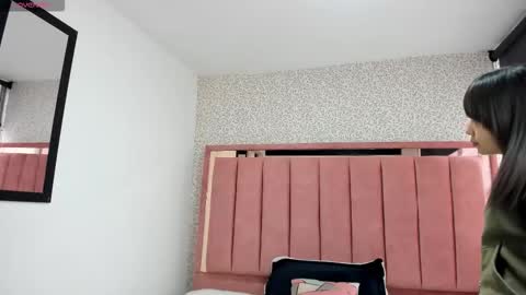  H A N N A  online show from 03-05-26, 07:54