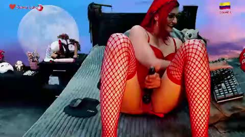 Snapshot of hanna_luna chatting on 06-17-26, 08:39 Hanna online show from 06-17-26, 08:39