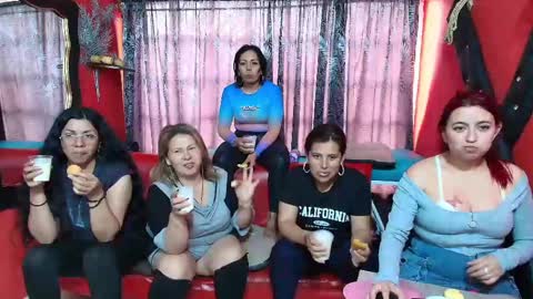 Snapshot of hanna_mature01 chatting on 03-02-25, 01:38 Hanna online show from 03-02-25, 01:38