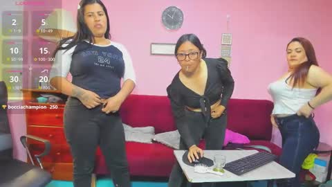 Snapshot of hanna_mature01 chatting on 09-20-25, 03:02 Hanna online show from 09-20-25, 03:02