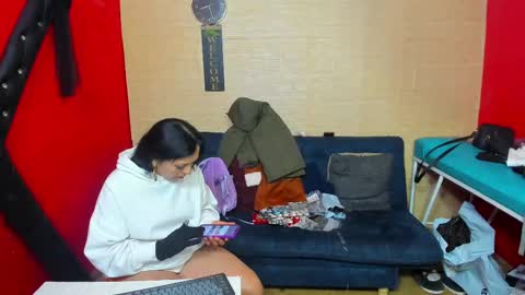 Snapshot of hanna_mature01 chatting on 10-04-25, 01:25 Hanna online show from 10-04-25, 01:25