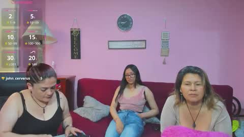 Snapshot of hanna_mature01 chatting on 10-11-25, 01:42 Hanna online show from 10-11-25, 01:42