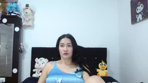 Snapshot of hanna_miller19 chatting on 05-27-26, 10:56 hanna online show from 05-27-26, 10:56