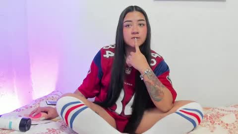 Snapshot of hanna_moore10 chatting on 06-02-26, 10:23 Hanna online show from 06-02-26, 10:23