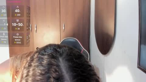 Snapshot of hanna_quuen chatting on 04-22-26, 10:44 Hanna online show from 04-22-26, 10:44