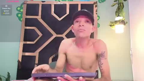 HANNA Y SEBAS online show from 07-14-26, 06:57