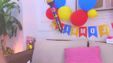 Snapshot of hanna_squirt_1 chatting on 06-25-26, 10:42 HANNA SOFIA online show from 06-25-26, 10:42