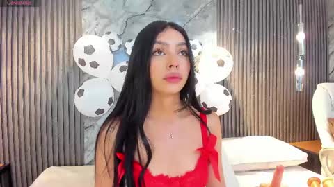 Snapshot of hanna_stell chatting on 06-27-26, 11:37 Hanna S online show from 06-27-26, 11:37