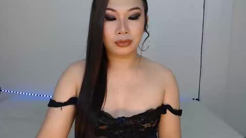 Hannah online show from 02-22-25, 12:16