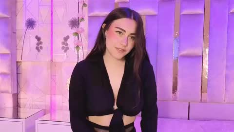 hannacollins_2 online show from 10-13-25, 01:33