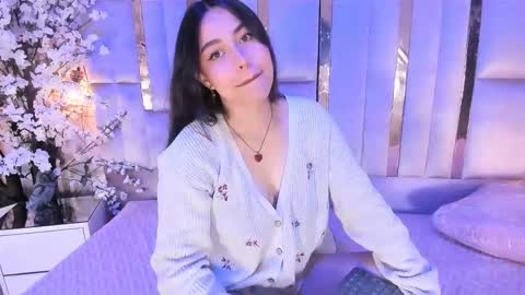 hannacollins_2 online show from 12-21-25, 12:56