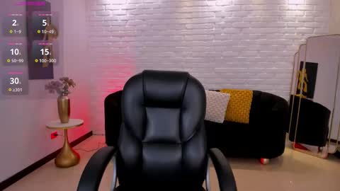  Hanna Connor  online show from 11-10-25, 08:41