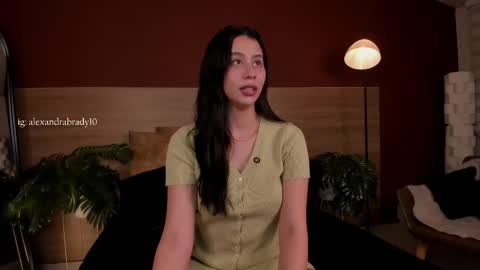 Snapshot of hannah_brady chatting on 11-04-25, 08:52 Hannah online show from 11-04-25, 08:52