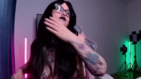 Hannah online show from 02-01-25, 08:29