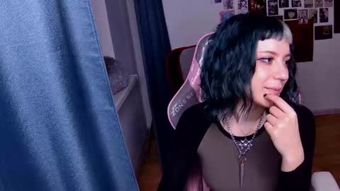 Hannah online show from 03-12-25, 08:52