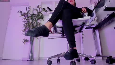 HANNAH HOWELL online show from 04-29-26, 09:35