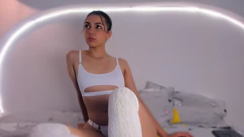 hannah_jet online show from 01-18-26, 02:10