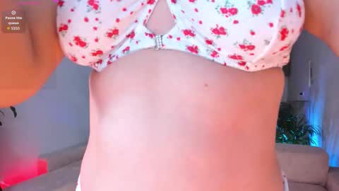 Snapshot of hannah_jonhson_1 chatting on 11-07-25, 03:06 Hannah online show from 11-07-25, 03:06