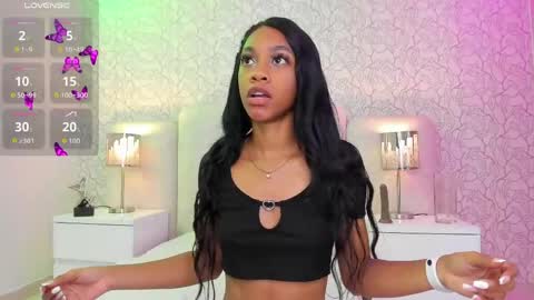Snapshot of hannah_willian chatting on 05-09-26, 11:37 online show from 05-09-26, 11:37