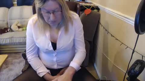 Snapshot of hannahcd57 chatting on 03-22-26, 02:04 hannahcd57 online show from 03-22-26, 02:04