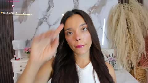 Hannahill69 online show from 06-03-26, 05:21