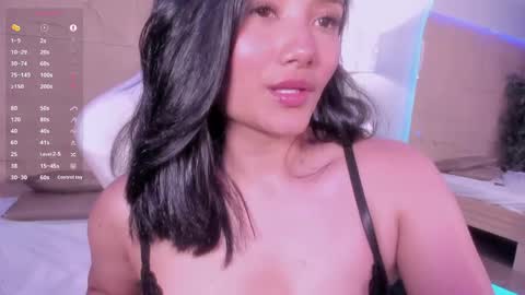 Snapshot of hannahmonttgomery chatting on 04-06-26, 05:47 hannahmonttgomery Help me reach 100 Hands up online show from 04-06-26, 05:47