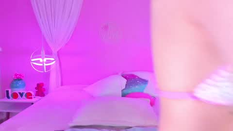 Hannah online show from 12-30-24, 02:51