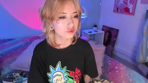 Hannah online show from 10-04-25, 03:10